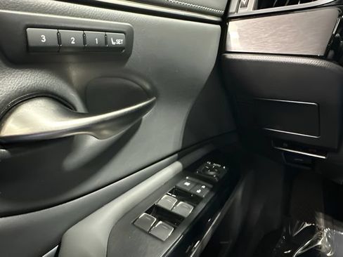 Used 2022 Lexus ES 350 w/ Premium Package FWD image 15