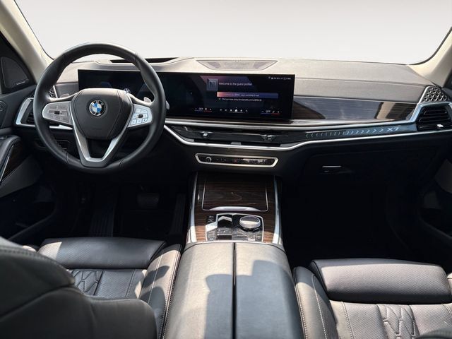 Used 2026 BMW X7 xDrive40i AWD/4WD image 10