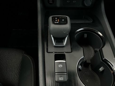 Used 2025 Nissan Rogue SV image 24