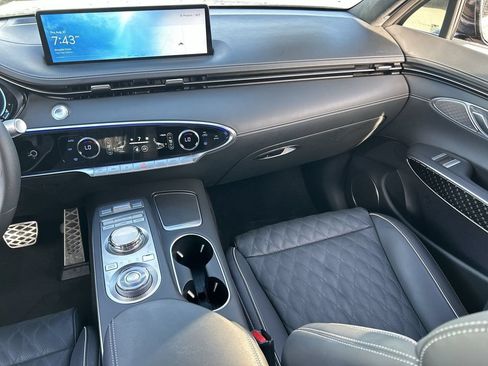 Used 2025 Genesis GV70 3.5T Sport w/ Sport Prestige Package AWD/4WD image 13