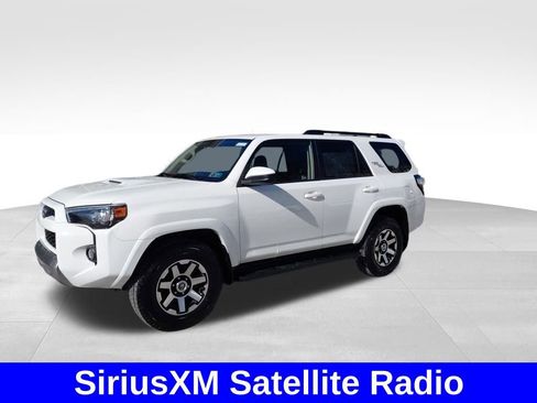 Used 2019 Toyota 4Runner TRD Off-Road Premium image 6