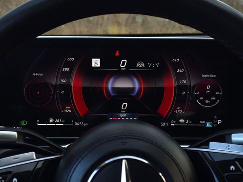 Used 2023 Mercedes-Benz S 580e 4MATIC Sedan w/ Warmth & Comfort Package image 41