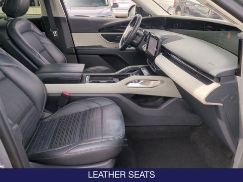 Used 2024 Lincoln Nautilus Reserve image 31