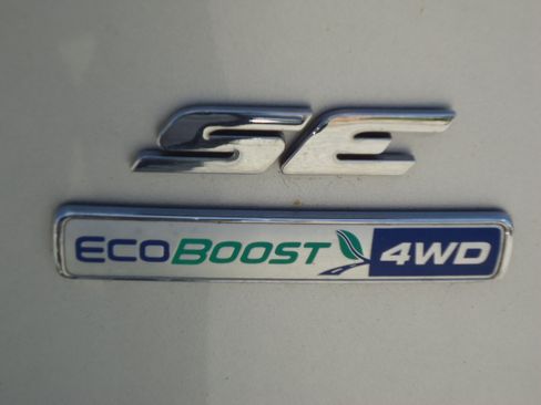 Used 2014 Ford Escape SE AWD/4WD image 10