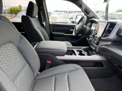 New 2026 RAM 1500 Express AWD/4WD image 14