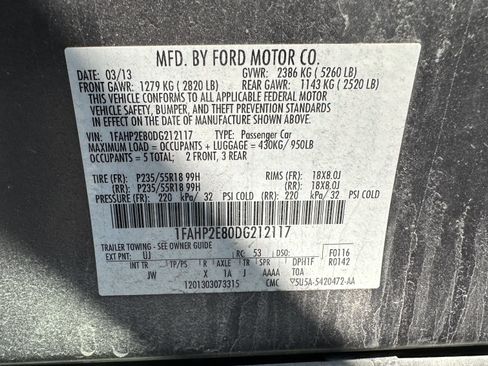 Used 2013 Ford Taurus SEL FWD image 33