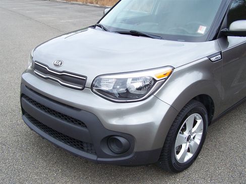 Used 2019 Kia Soul image 12