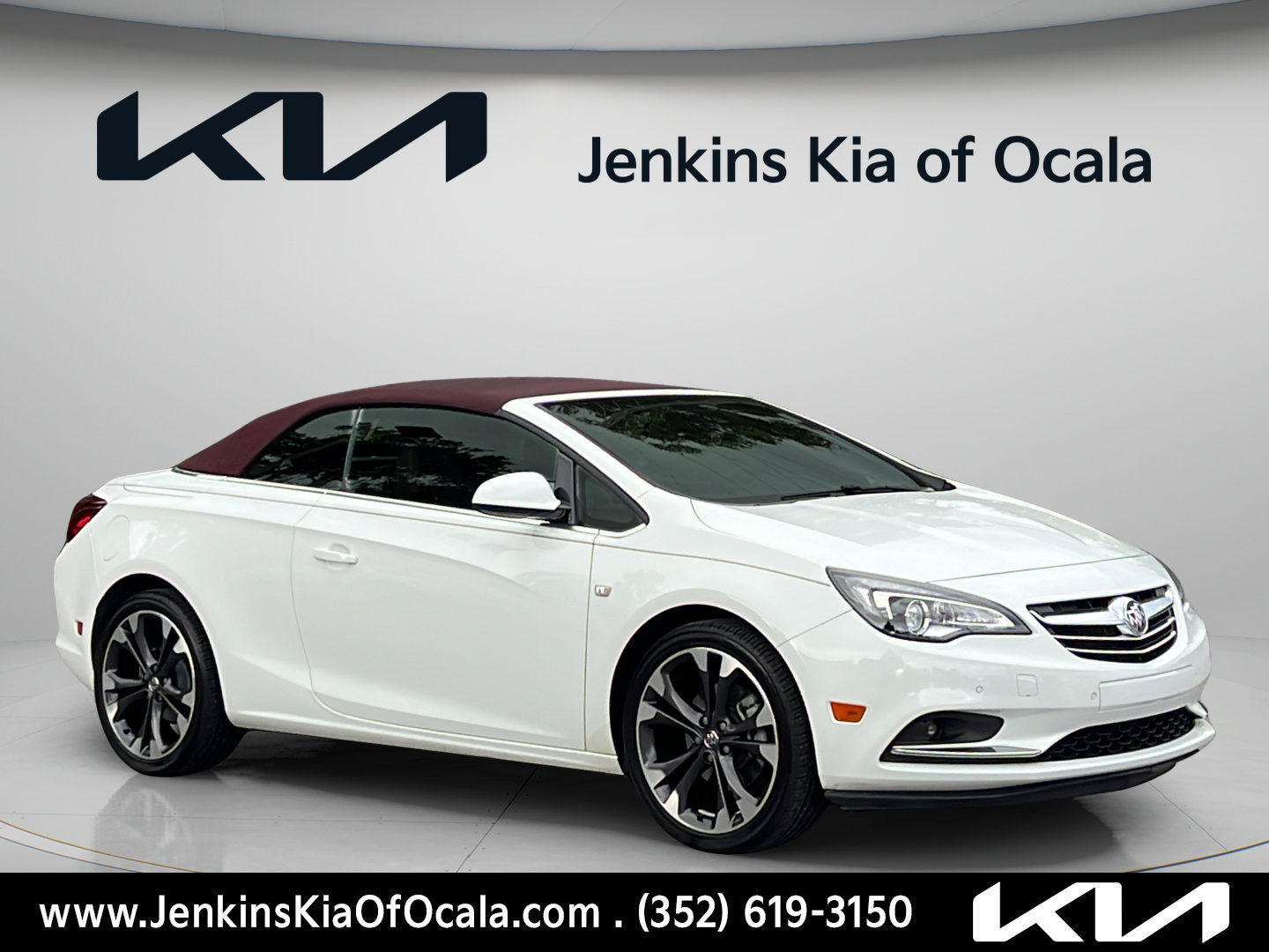 Used 2019 Buick Cascada Premium FWD image 1