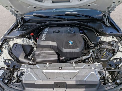 Used 2025 BMW 330i Sedan w/ Premium Package RWD image 41