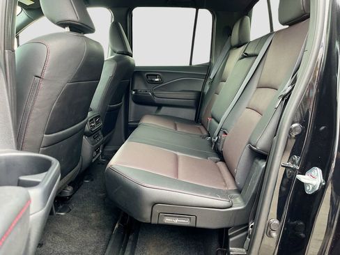 Used 2024 Honda Ridgeline Black Edition image 24