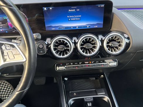 Used 2025 Mercedes-Benz GLA 250 image 16