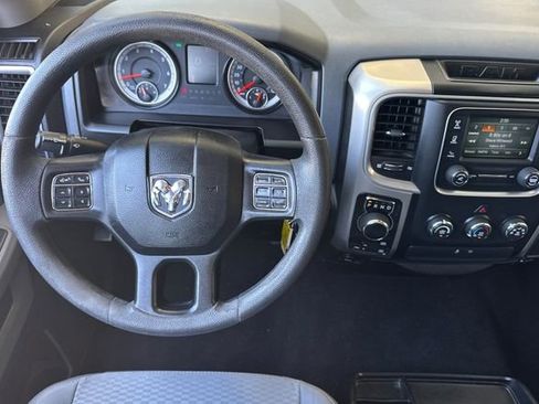 Used 2019 RAM 1500 Classic SLT AWD/4WD image 16