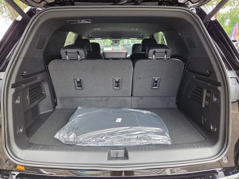 New 2026 Chevrolet Traverse High Country FWD image 23