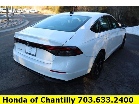 Certified 2025 Honda Accord SE image 7