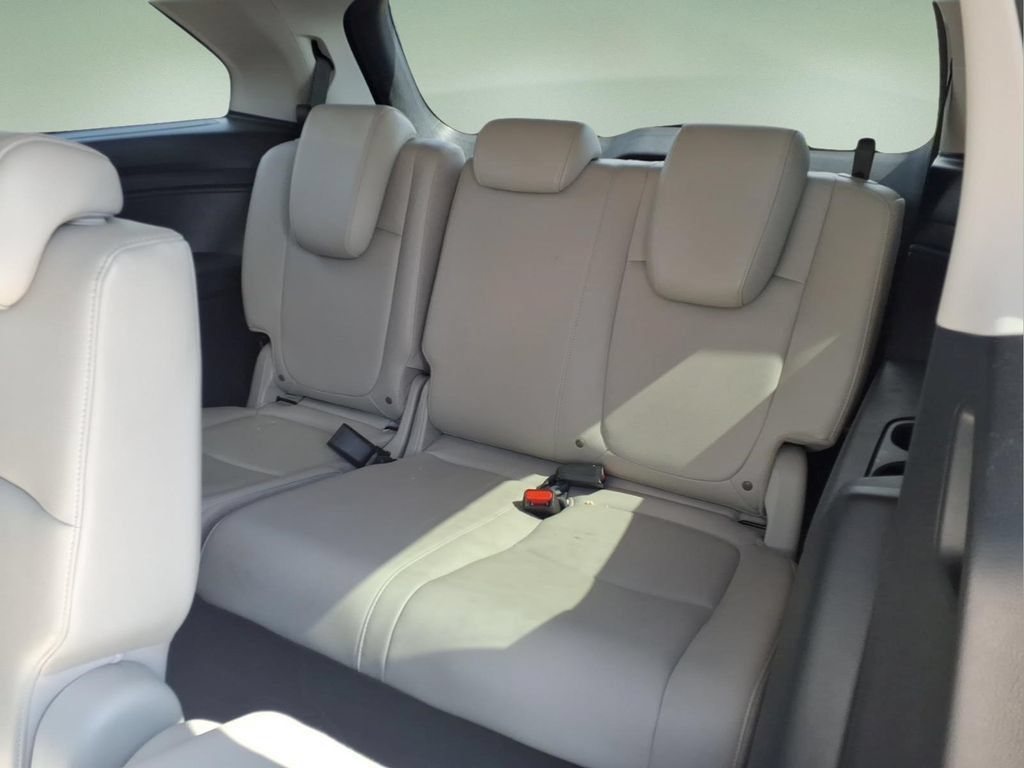 Used 2025 Honda Odyssey EX-L image 7