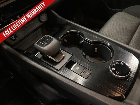 Used 2024 Nissan Rogue SV AWD/4WD image 38