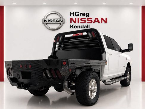 Used 2022 RAM 3500 Big Horn AWD/4WD image 4