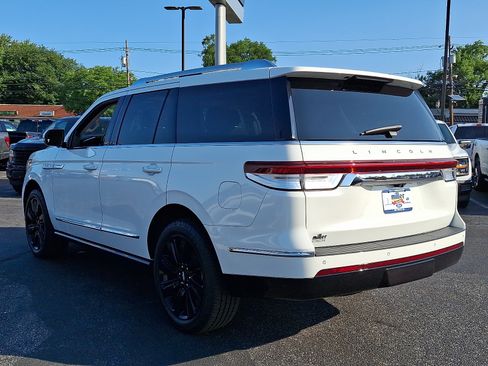 Used 2022 Lincoln Navigator Reserve w/ Monochromatic Package AWD/4WD image 4