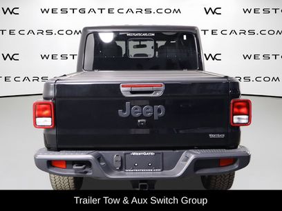 Used 2025 Jeep Gladiator Sport