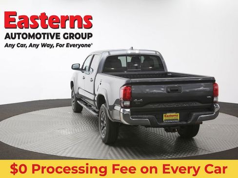 Used 2020 Toyota Tacoma SR5 AWD/4WD image 36