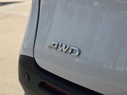 Used 2021 Toyota Sienna XLE AWD/4WD image 15