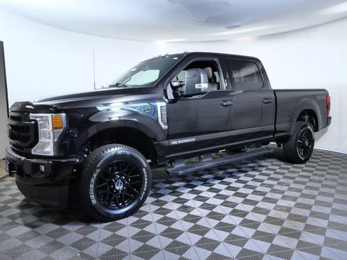 Certified 2022 Ford F250 XLT w/ Black Appearance Package AWD/4WD image 2