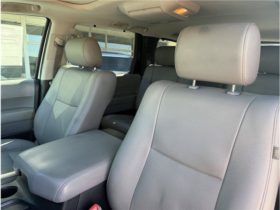 Used 2015 Toyota Sequoia Platinum AWD/4WD image 12