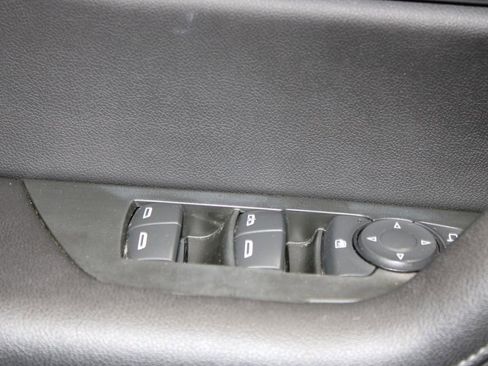 Used 2022 Chevrolet Blazer LT image 27