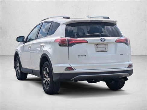 Used 2018 Toyota RAV4 XLE w/ Plus Extra Value Package FWD image 7