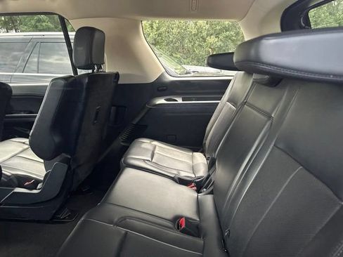 Certified 2024 Ford Expedition XLT RWD image 14