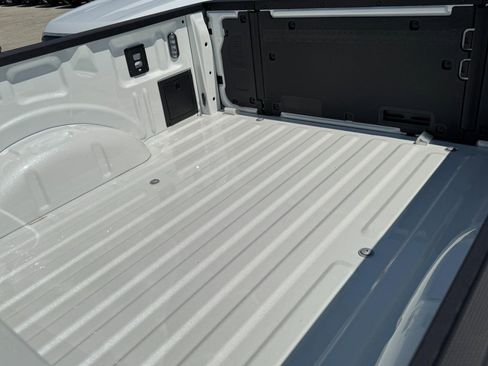 New 2025 Ford F150 Lariat w/ Equipment Group 502A High image 7