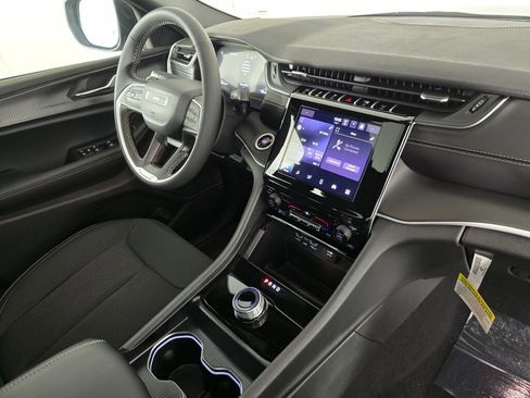 New 2025 Jeep Grand Cherokee Laredo X w/ Trailer Tow Package image 30