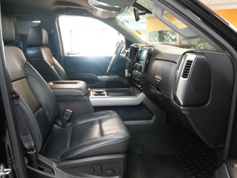 Used 2017 Chevrolet Silverado 1500 LTZ Z71 w/ Midnight Edition AWD/4WD image 34
