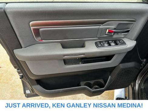 Used 2017 RAM 1500 Big Horn AWD/4WD image 14