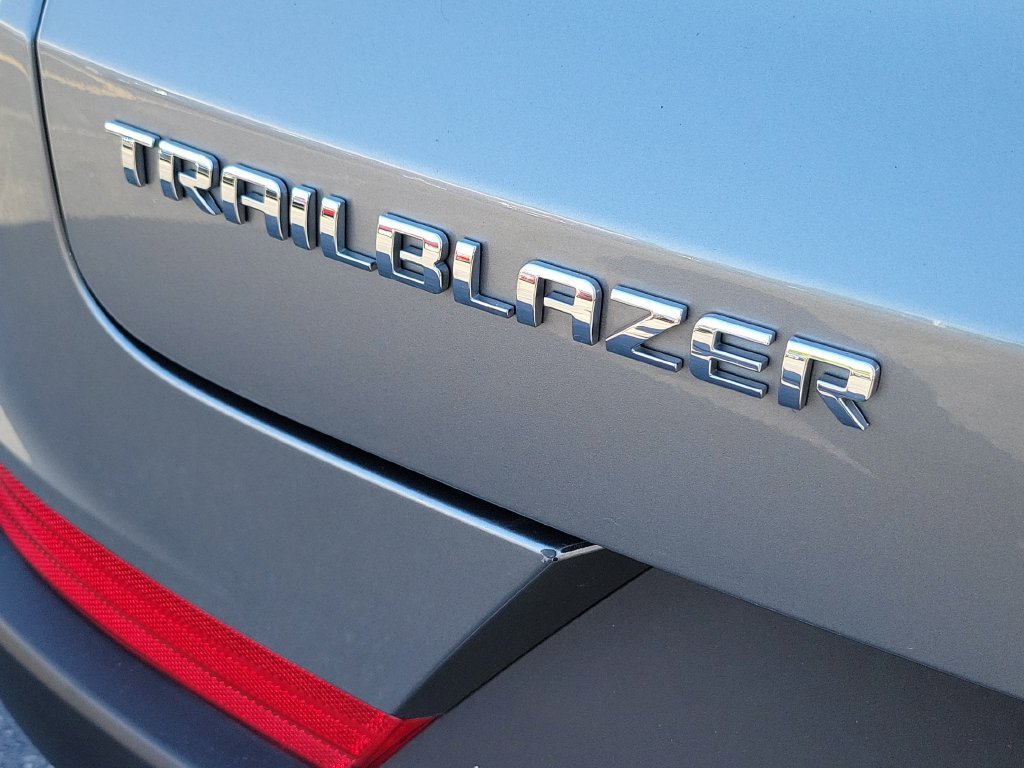 Used 2026 Chevrolet TrailBlazer LT FWD image 9