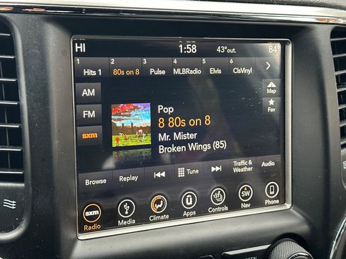 Used 2018 Jeep Grand Cherokee Altitude image 18