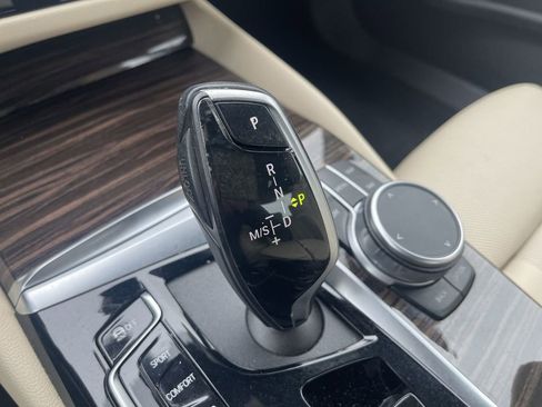 Used 2022 BMW 540i xDrive w/ Convenience Package image 34