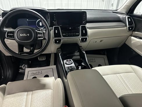 Used 2023 Kia Sorento SX Prestige AWD/4WD image 13