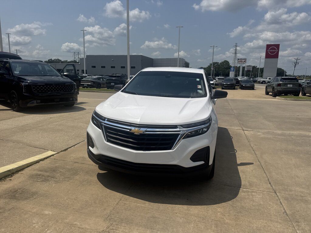 Used 2024 Chevrolet Equinox LS FWD image 5