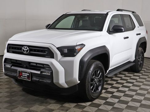 Used 2025 Toyota 4Runner SR5 image 6