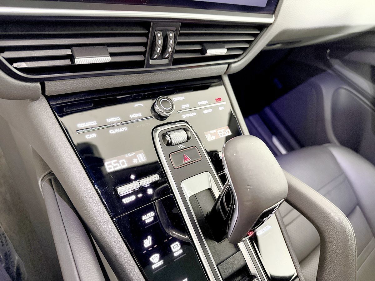 Used 2019 Porsche Cayenne AWD/4WD image 63