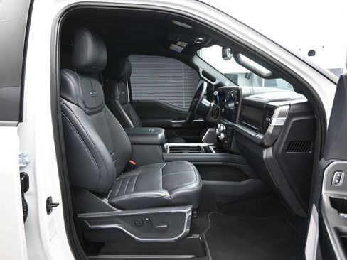Used 2026 Ford F250 Platinum AWD/4WD image 13