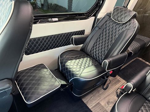 Used 2020 Mercedes-Benz Sprinter 2500 image 52