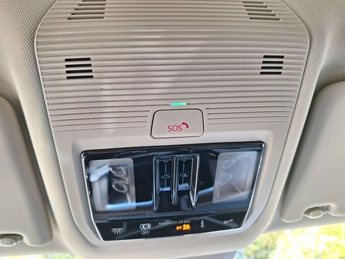 New 2026 Volkswagen Atlas SE image 19