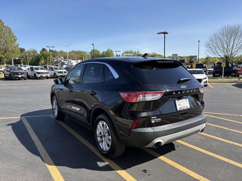 Used 2021 Ford Escape SE w/ Convenience Package AWD/4WD image 4