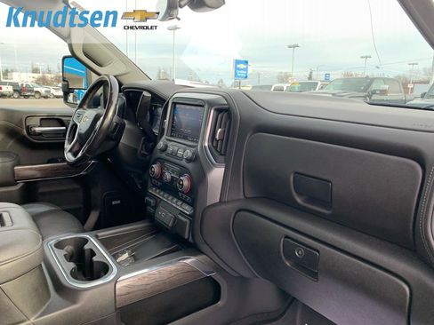 Used 2022 Chevrolet Silverado 1500 LTZ w/ Technology Package image 10