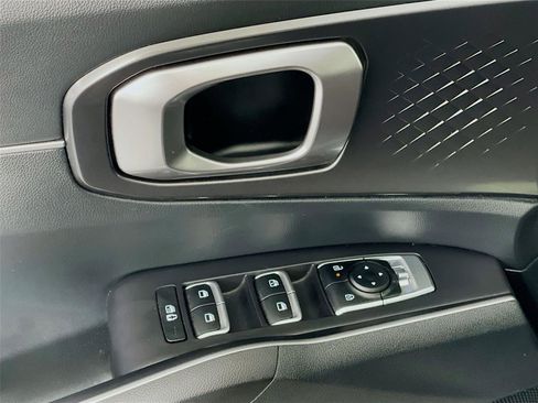 Certified 2025 Kia Sorento LX image 21
