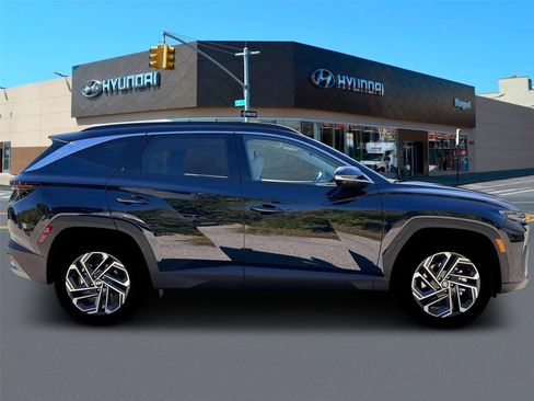 New 2026 Hyundai Tucson Limited AWD/4WD image 9