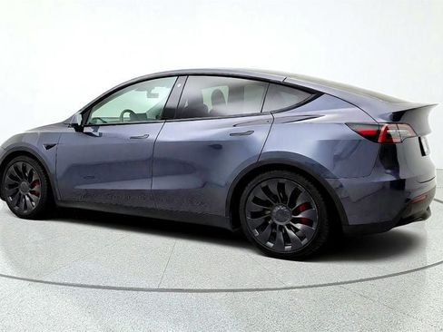 Used 2022 Tesla Model Y Performance AWD/4WD image 6