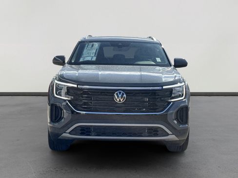 New 2026 Volkswagen Atlas Cross Sport SE image 2